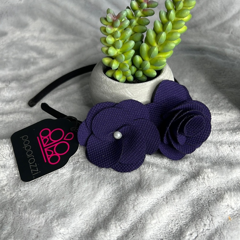 NWT Flower Headband